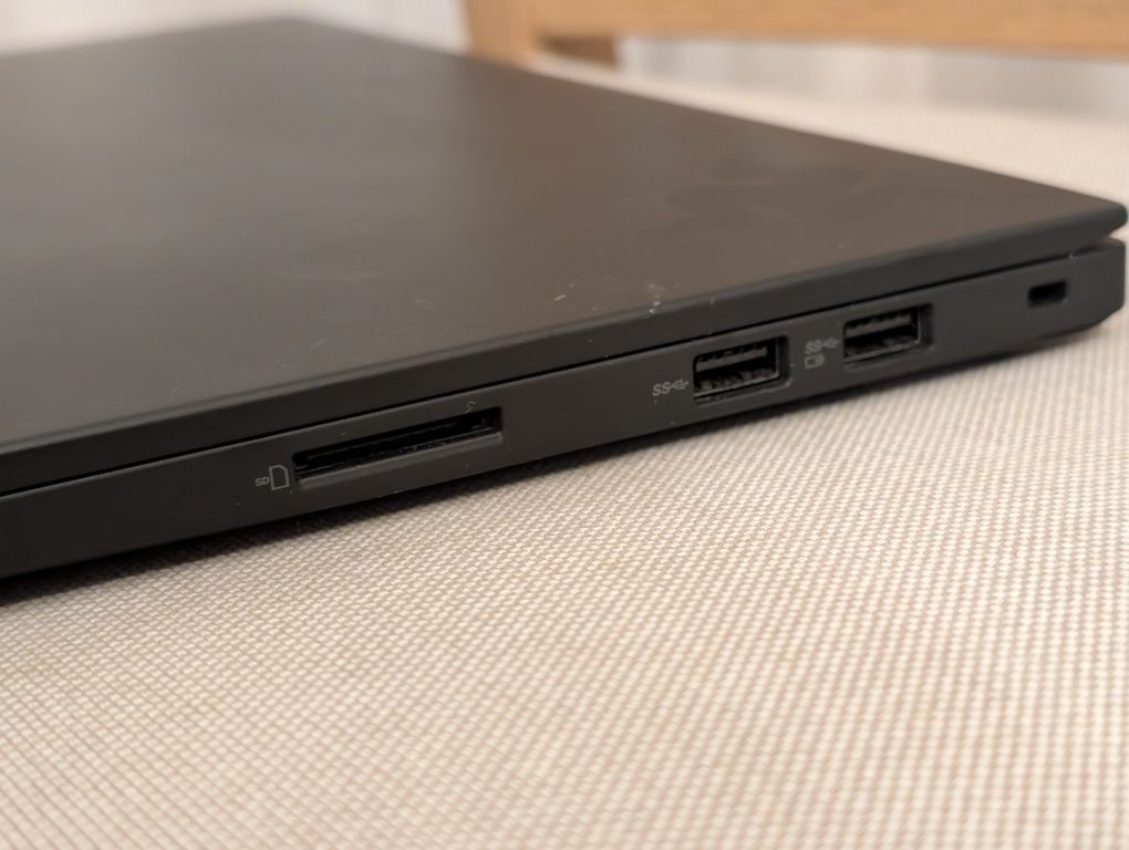 Lenovo Thinkpad X1 Extreme Gen 4 - Nvidia 3050 Ti / 64GB RAM / 1TB SSD