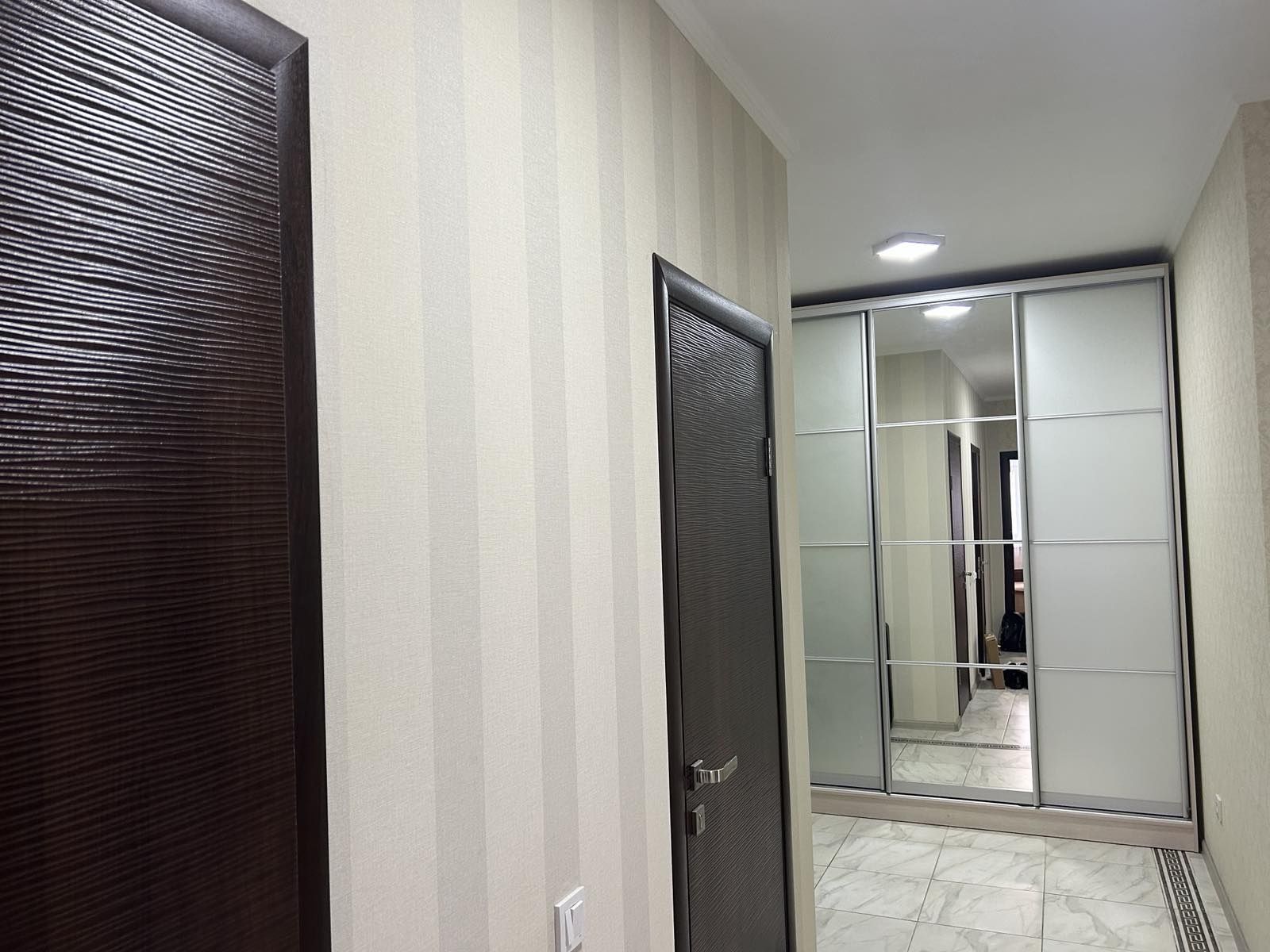Продам 2 комнатную квартиру,Позняки,Драгомановаи2а