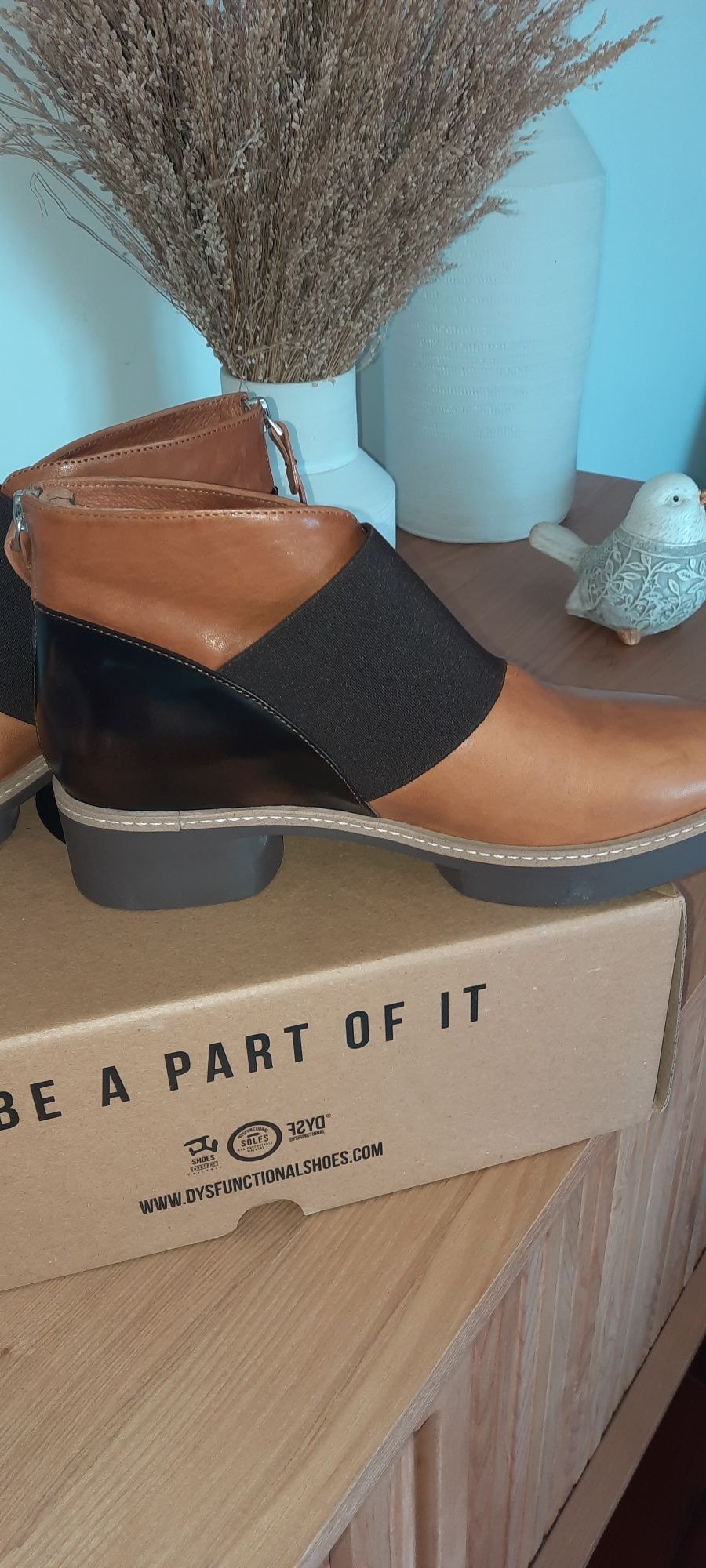 Botas novas Dysfuncional
