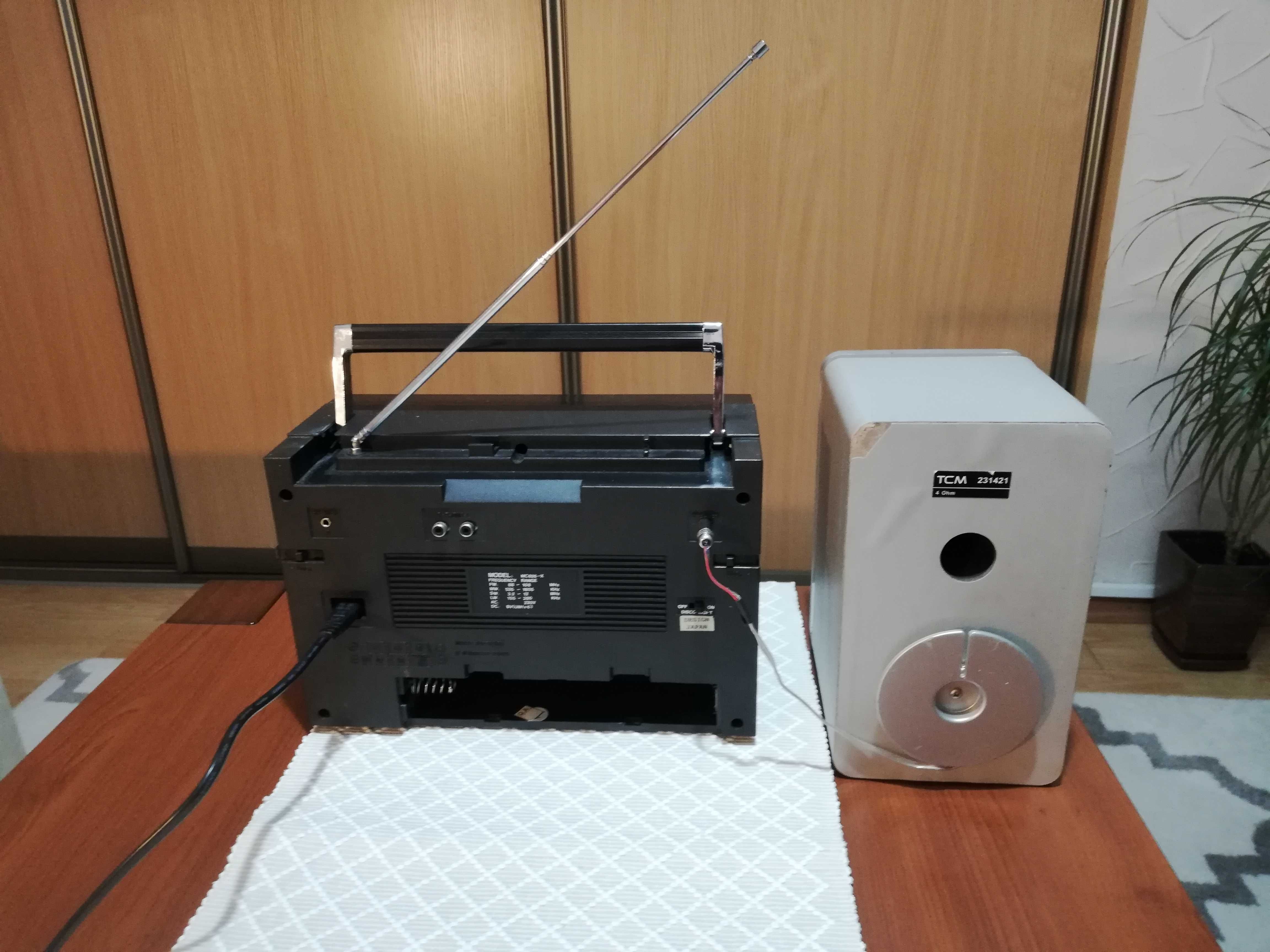 Radiomagnetofon Aviton International MC 826-X oraz kolumna TCM 231421