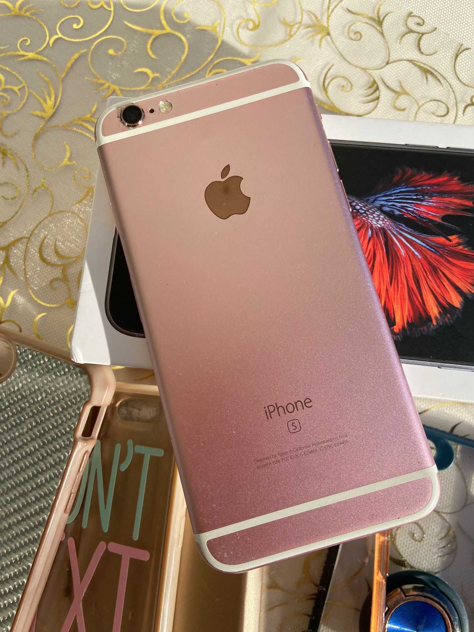 iphone 6s 64gB rosa com 5 capas de oferta e caixa