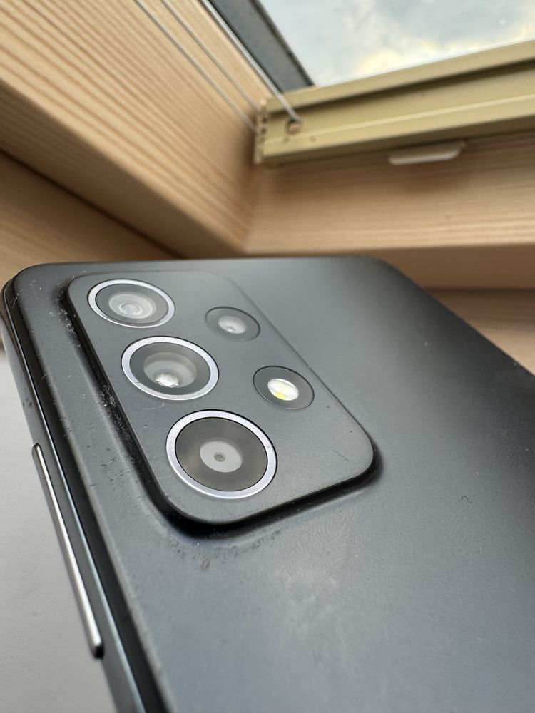 Samsung A52s 5G.