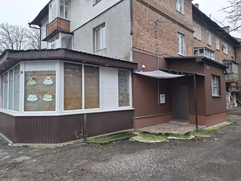 Продам комплекс з двох приміщень офіс+кафе