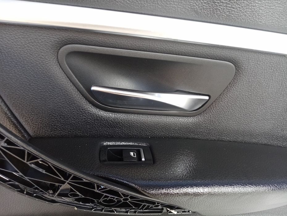 Накладка карти дверей задня права BMW 3 F30 (2015-2019) БМВ Ф30