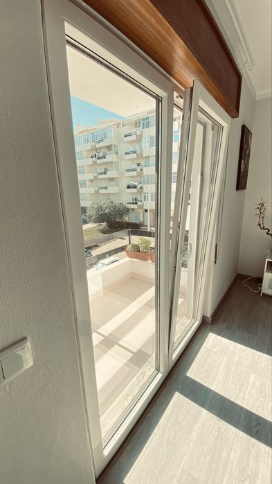 Formecimwnto e montagem  em pvc e aluminio e estores