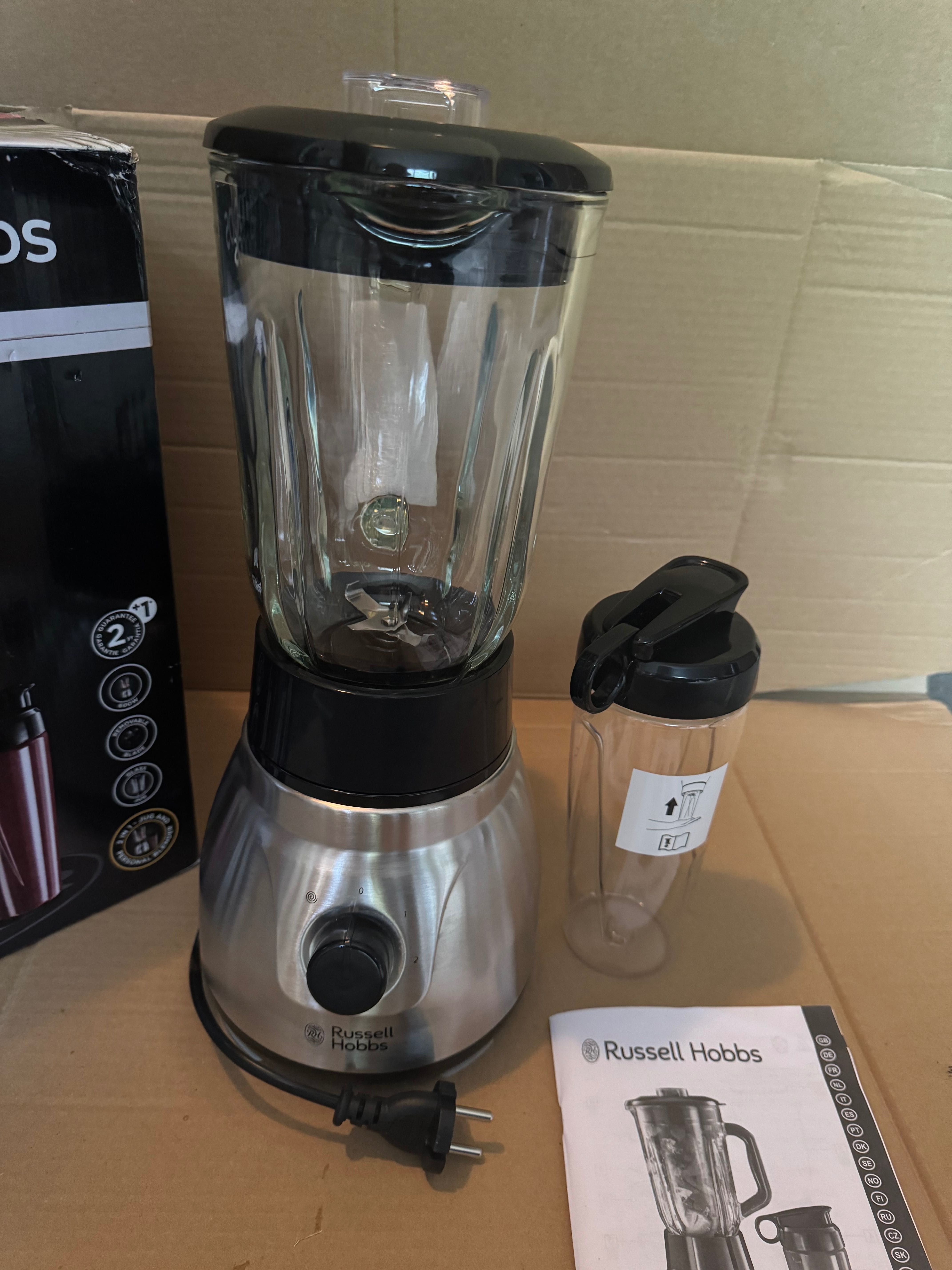 Blender kielichowy Russell Hobbs 600 W