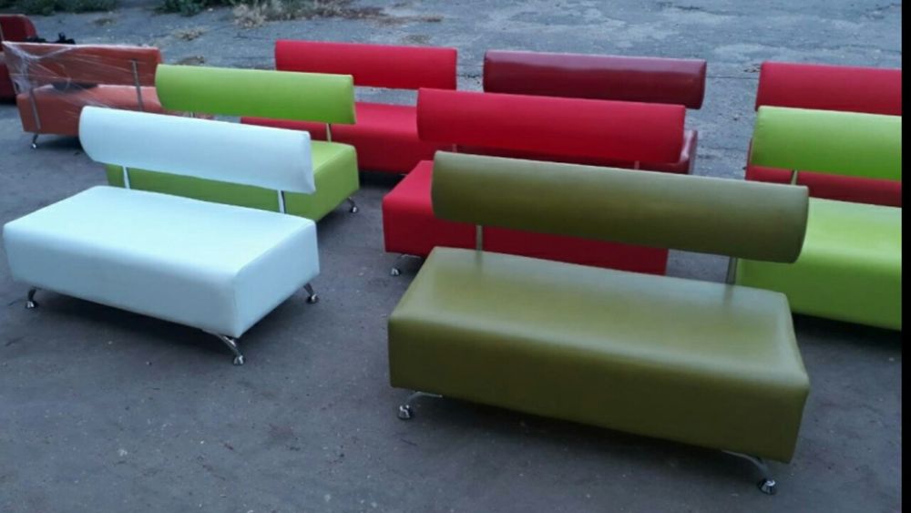 Дивани в навчальні заклади