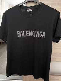 Футболка в стилі Balenciaga