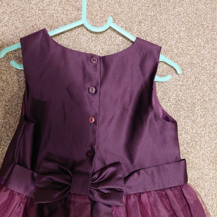 Elegancka bordowa sukienka 122-128