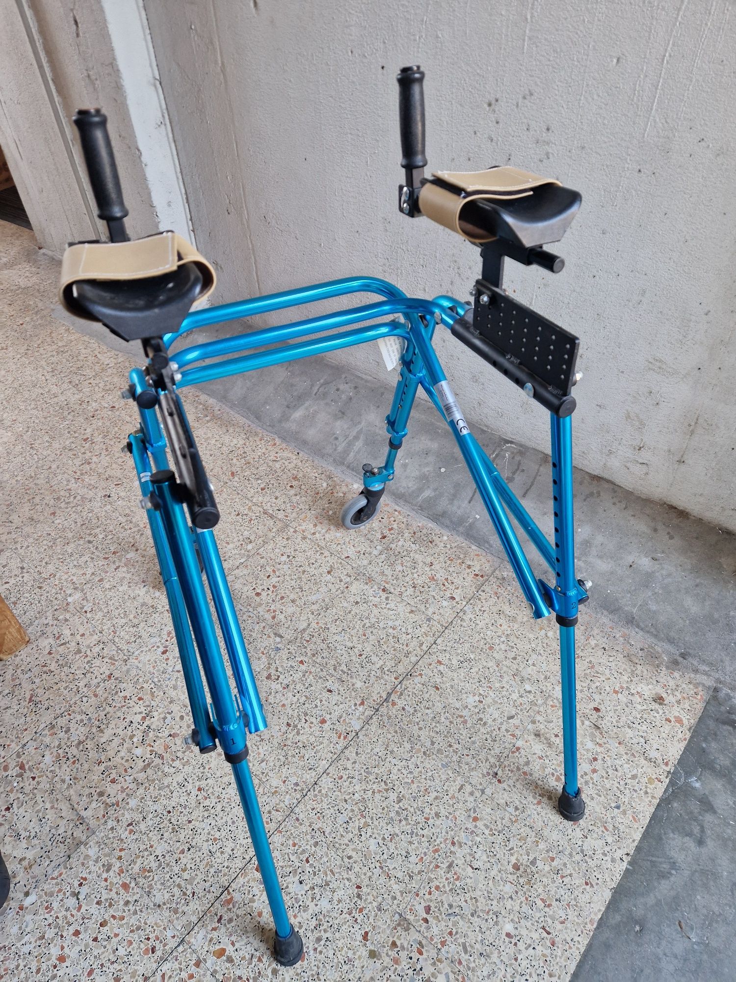 Andarilho para idosos