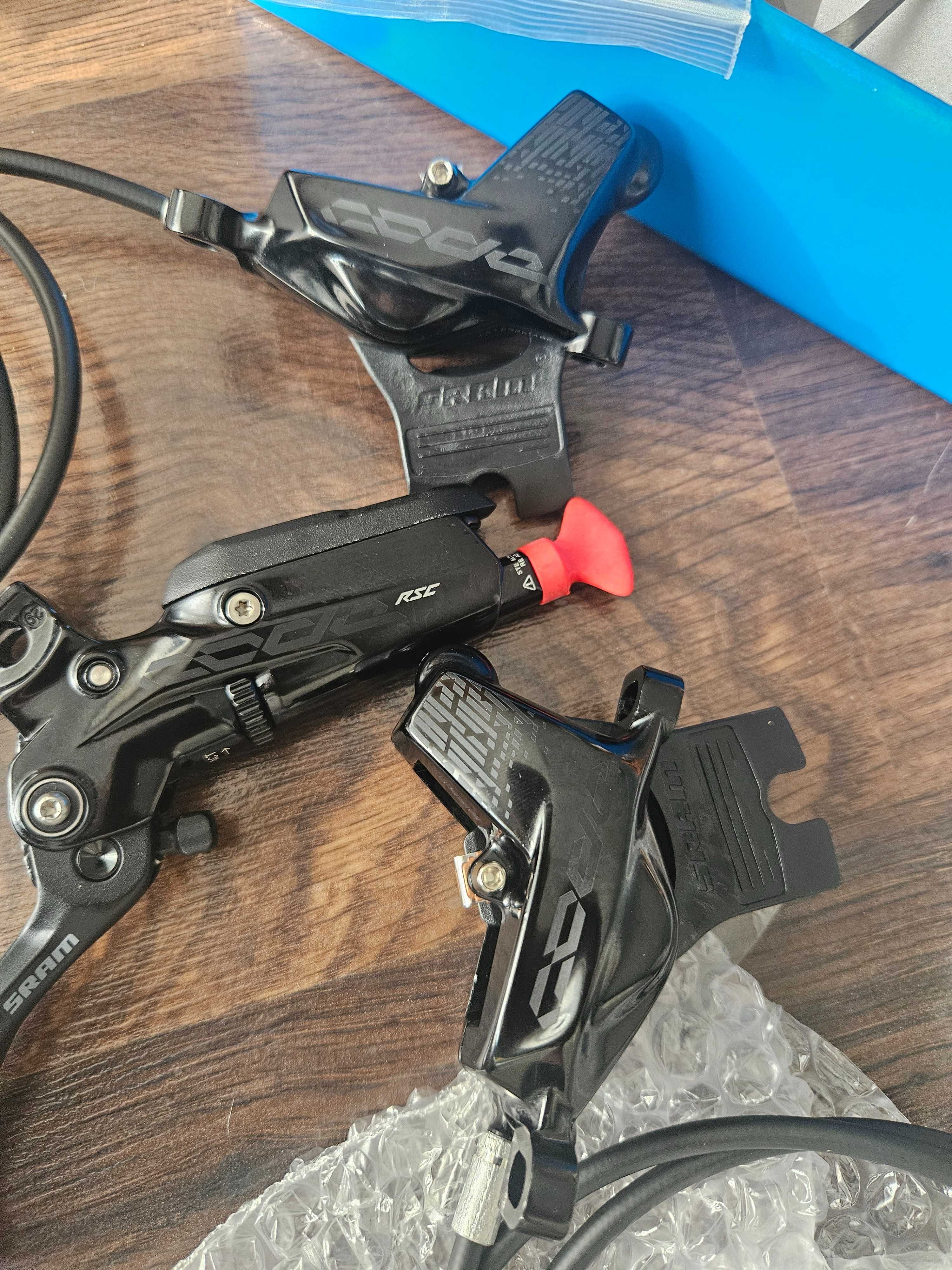 Hamulce tarczowe Sram CODE RSC 4-tłoczkowe zestaw + tarcze