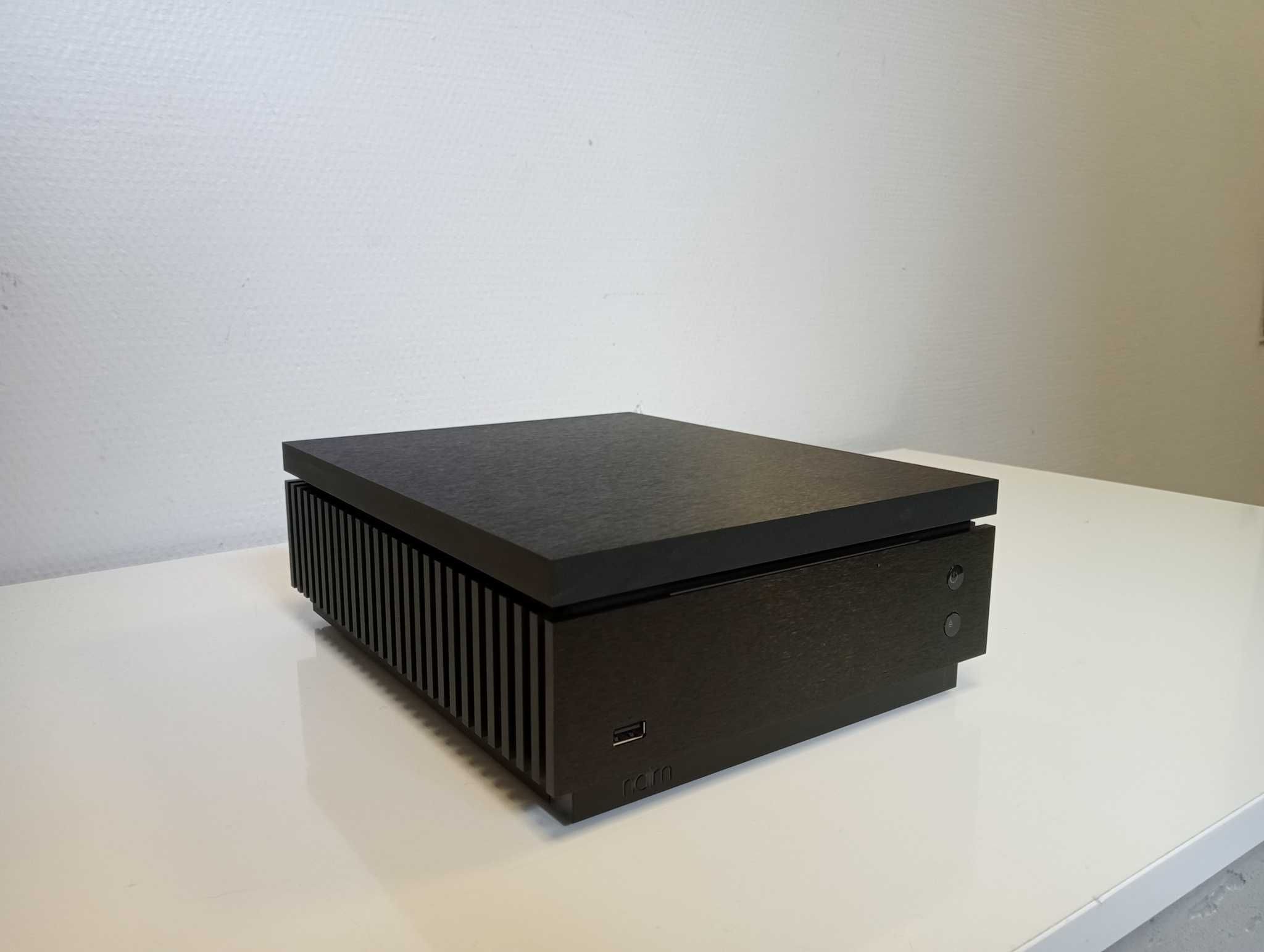 Naim Uniti Core z dyskiem 2,5TB, stan bdb