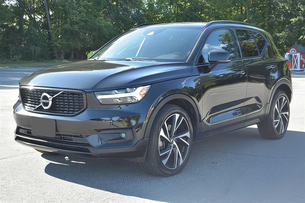 Volvo XC40      2020