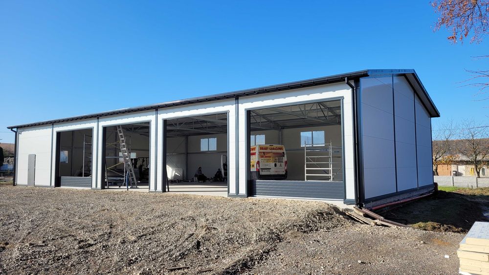 Budynek z płyty warstwowej magazyn garaż konstrukcja stalowa 12x25x4m