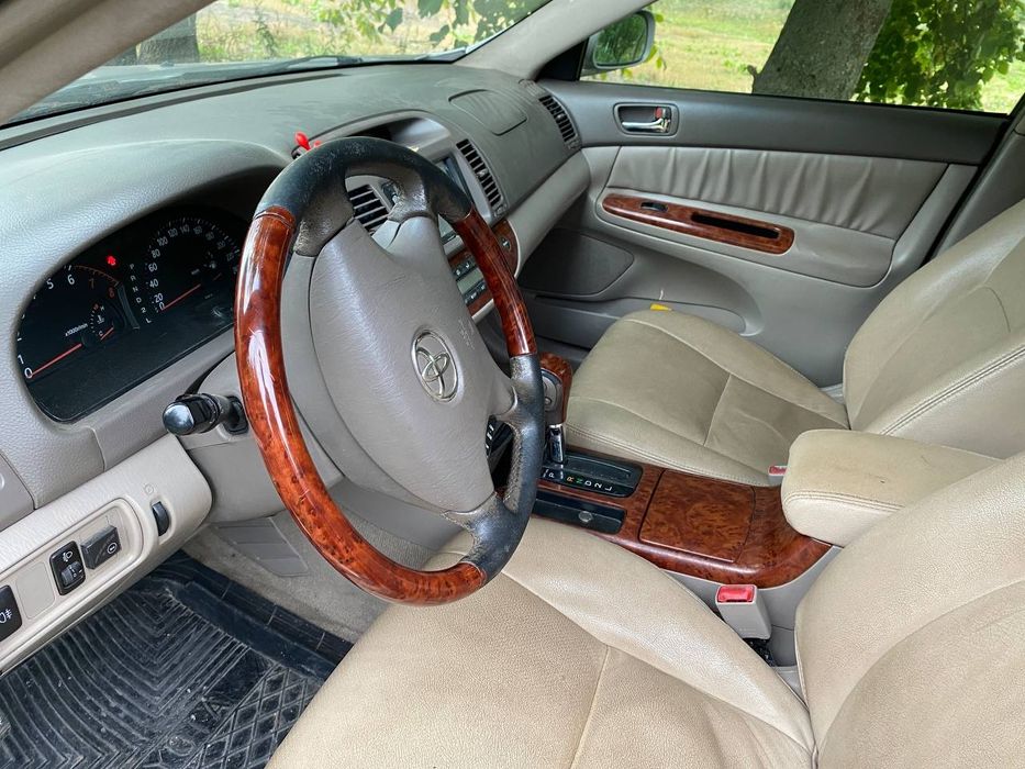 Продам Toyota Camry