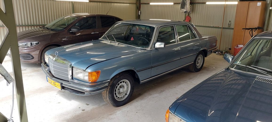 Mercedes W116 350 V8