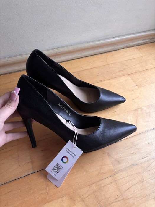 Czarne szpilki deezee 39