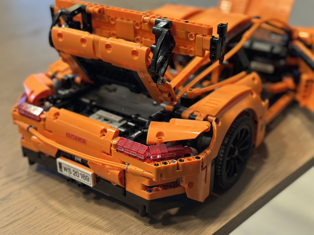 Porsche 911 GT3 RS + Extra Decalques Technic 42056