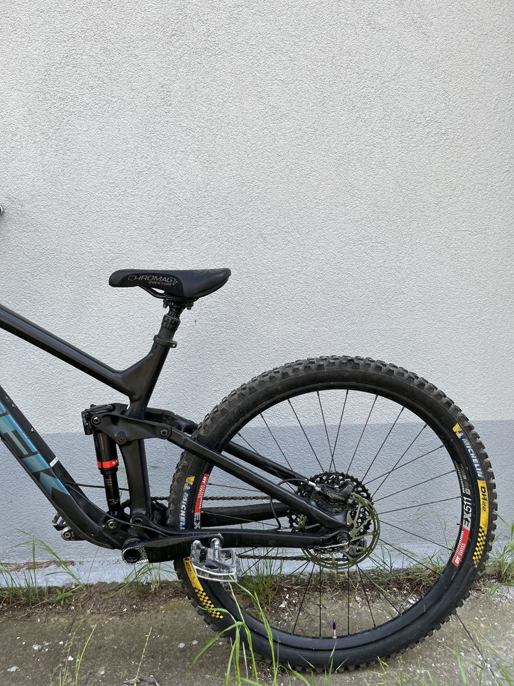 TREK SLASH 8 2020 M/L (zeb, chromag)