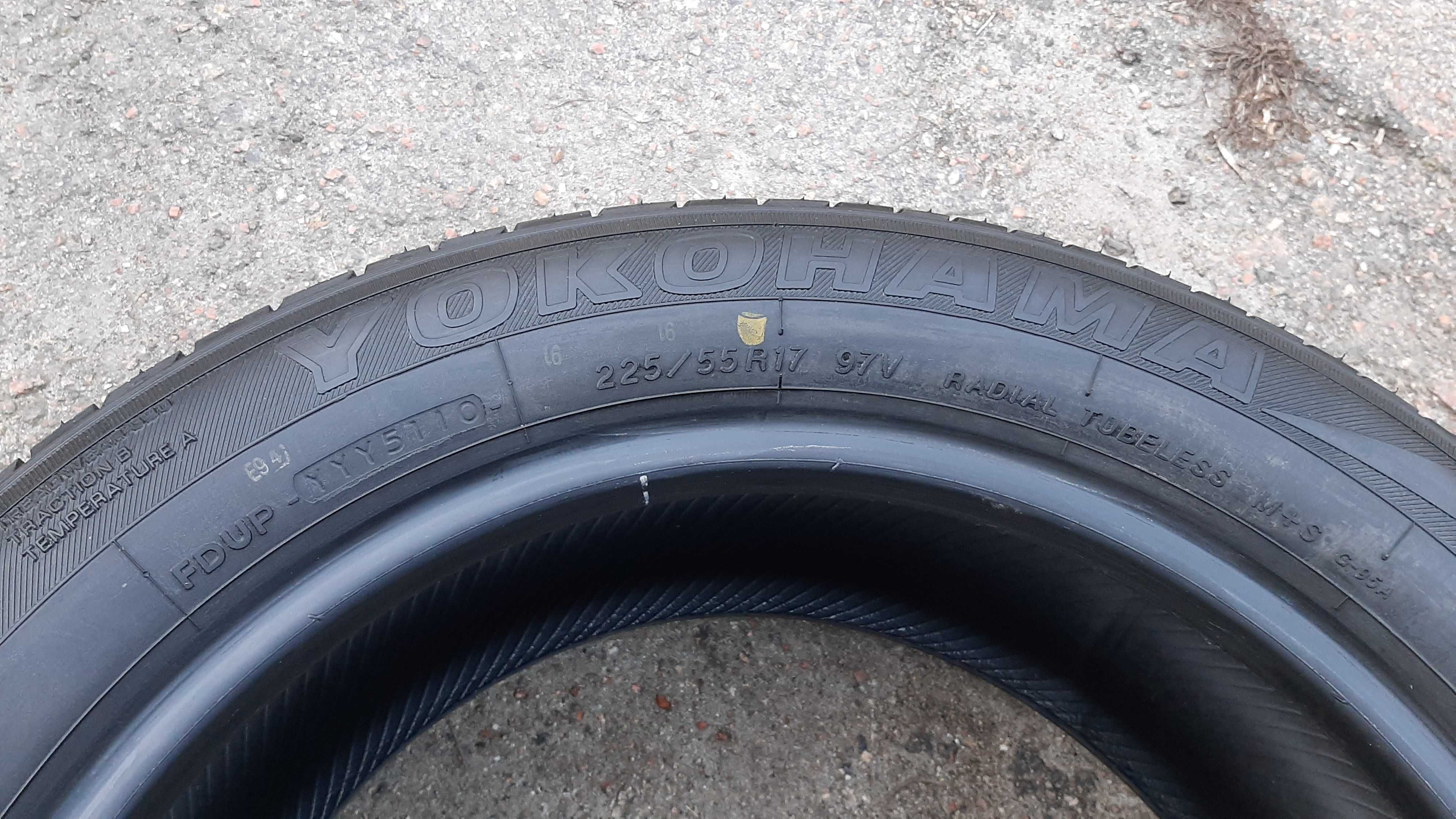 Скат 225/55 R17 Yokohama Geolandar G95