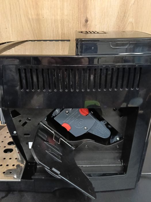 Кавовий апарат кавомашина Delonghi Magnifica S 2024р.в.