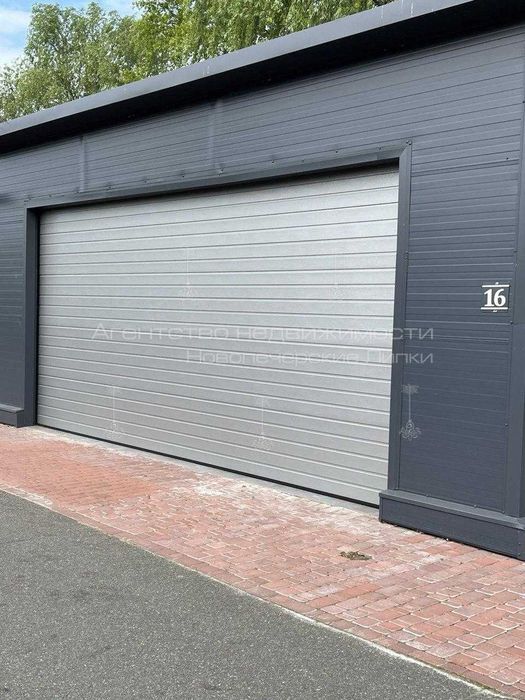 Оренда будинку 120 м розташованого на воді Рівʼєра-Золоче, Вишеньки