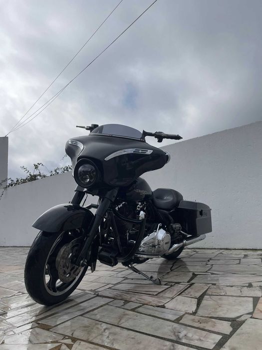 Harley davidson street glide