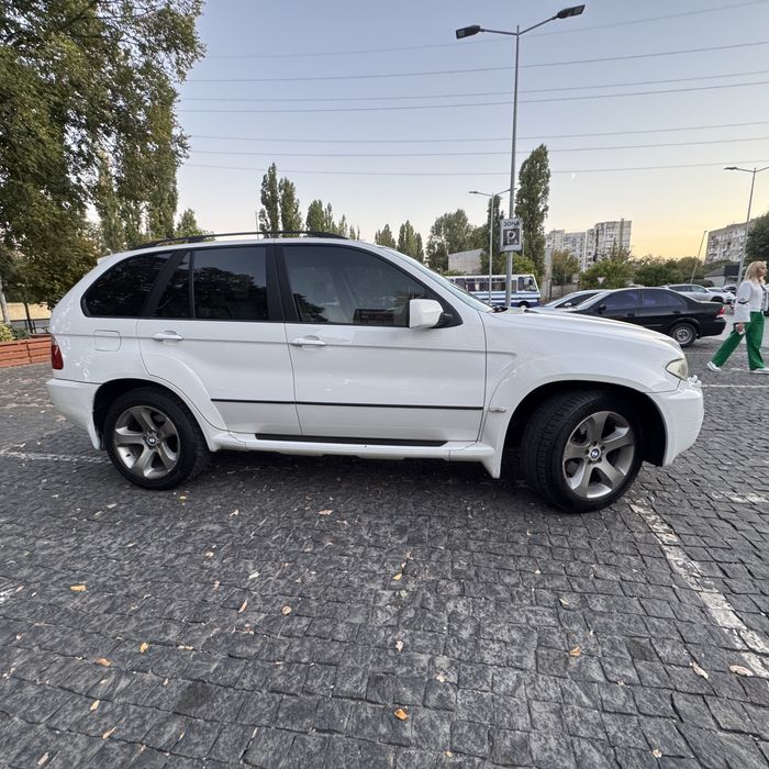 Бмв е53 РЕСТАЙЛИНГ хорошем состоянии