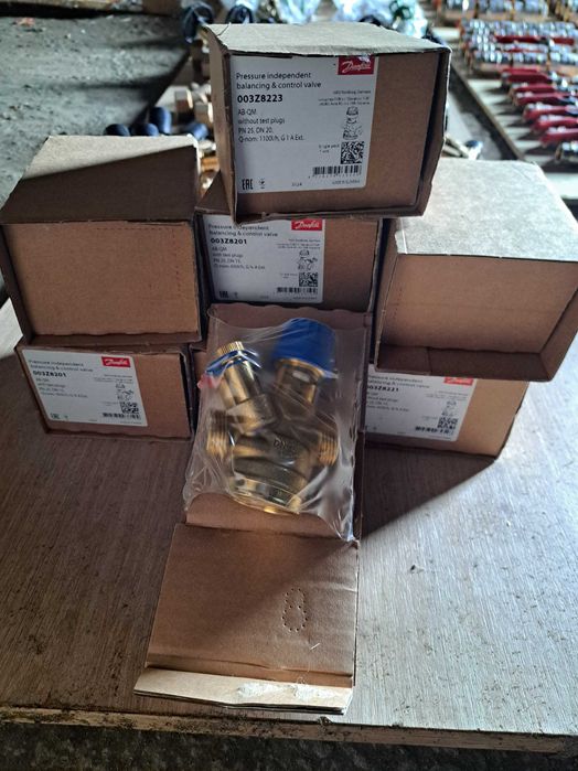 Zawory kulowe i odcinające.