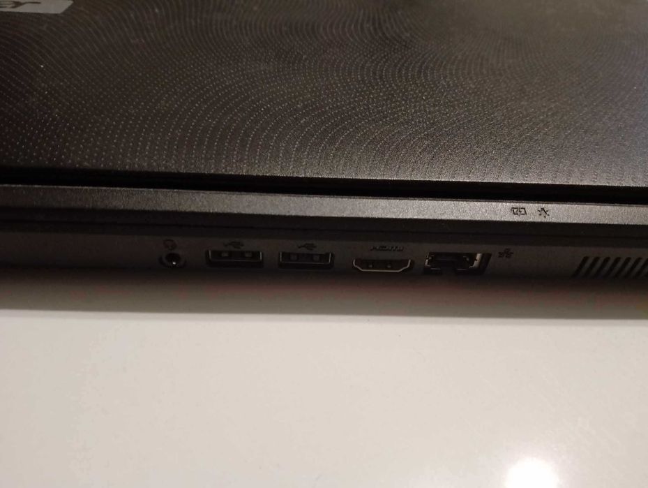 Laptop Acer ES-512C9LT 4 GB 500 GB HDD