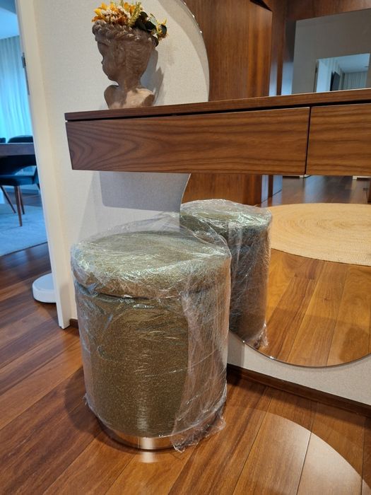 Puff verde com arrumação