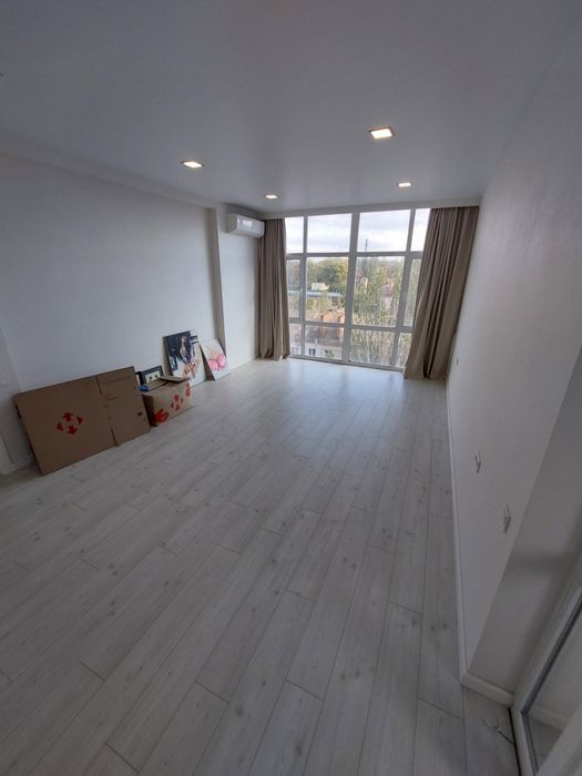 Продаж 2 к кв новобудова ЖК Сонячний, скважина, автономка,паркінг