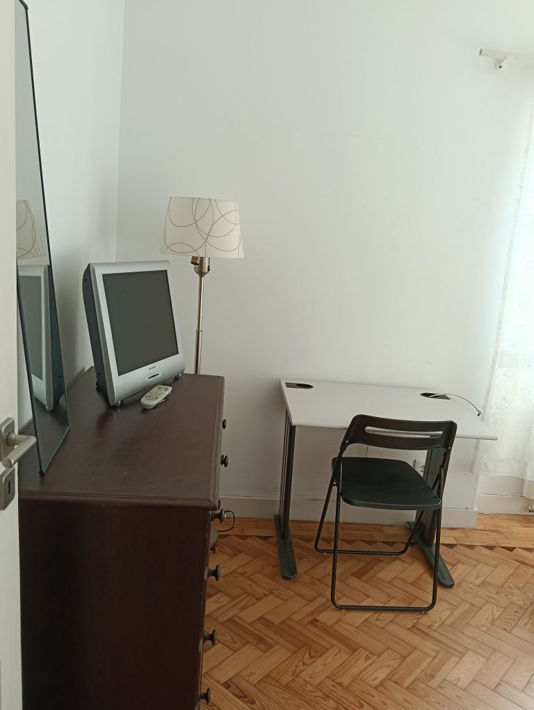 Quarto com 13 m2
