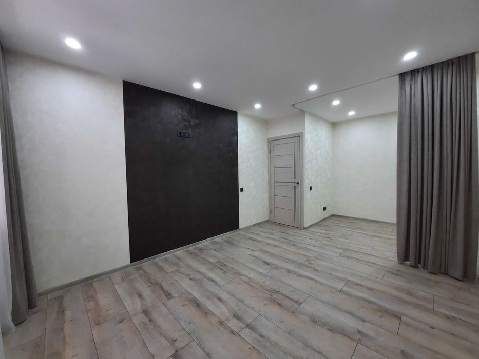 Продам 1к квартиру великої площі з новим ремонтом!