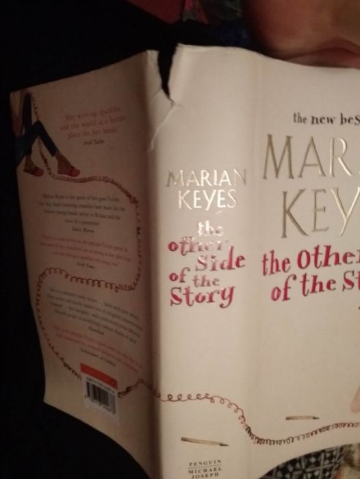 книга английском Marian Keyes The Other Side of the Story Мэриан Кейз