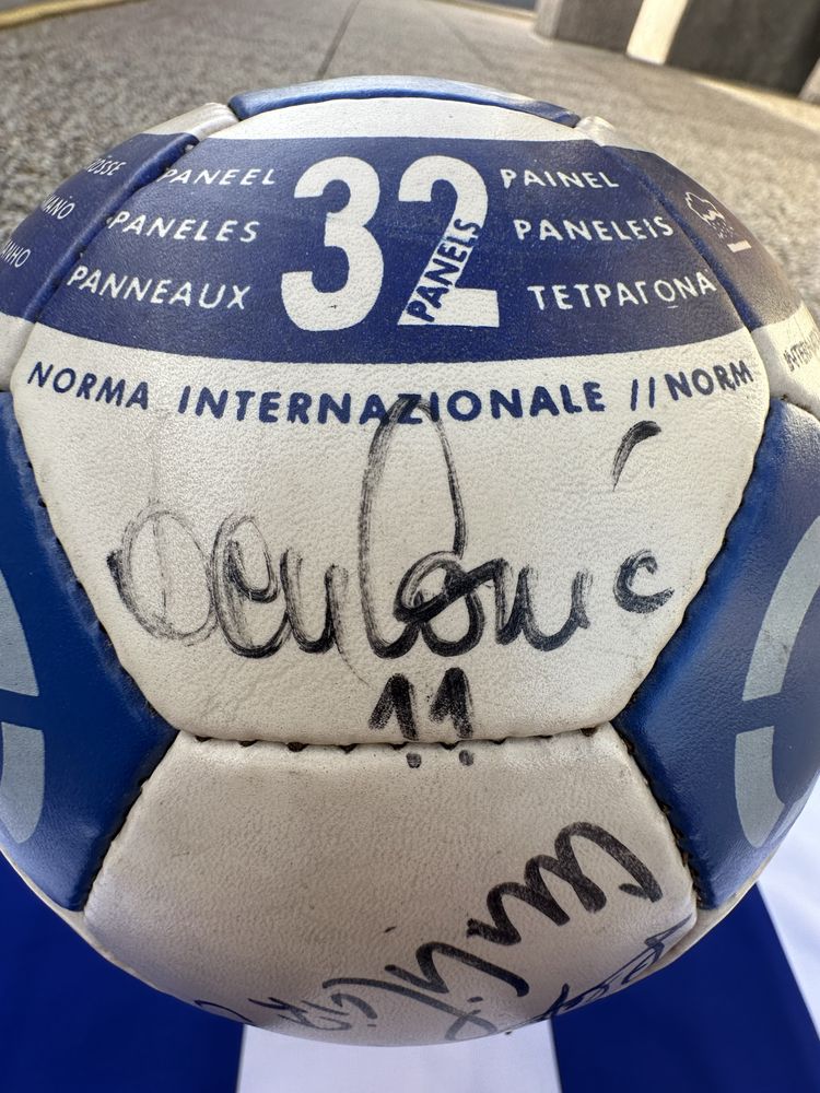 Bola Autografada - FC PORTO - Equipa 96/97 - VINTAGE
