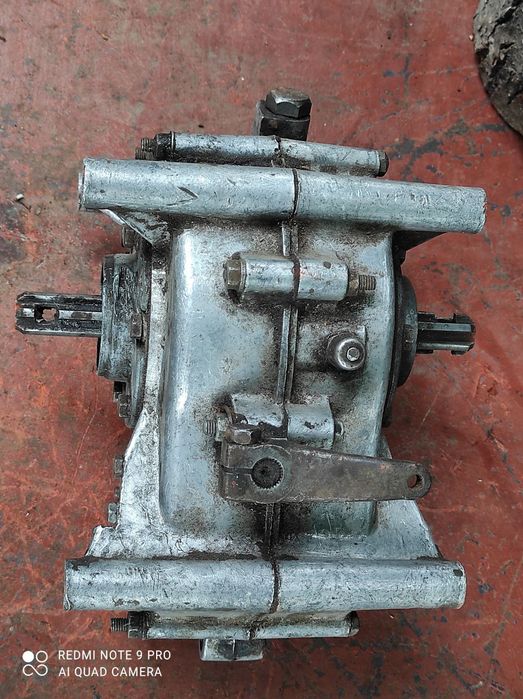 Продам с мотоколяски редуктор заднего моста  б/у.