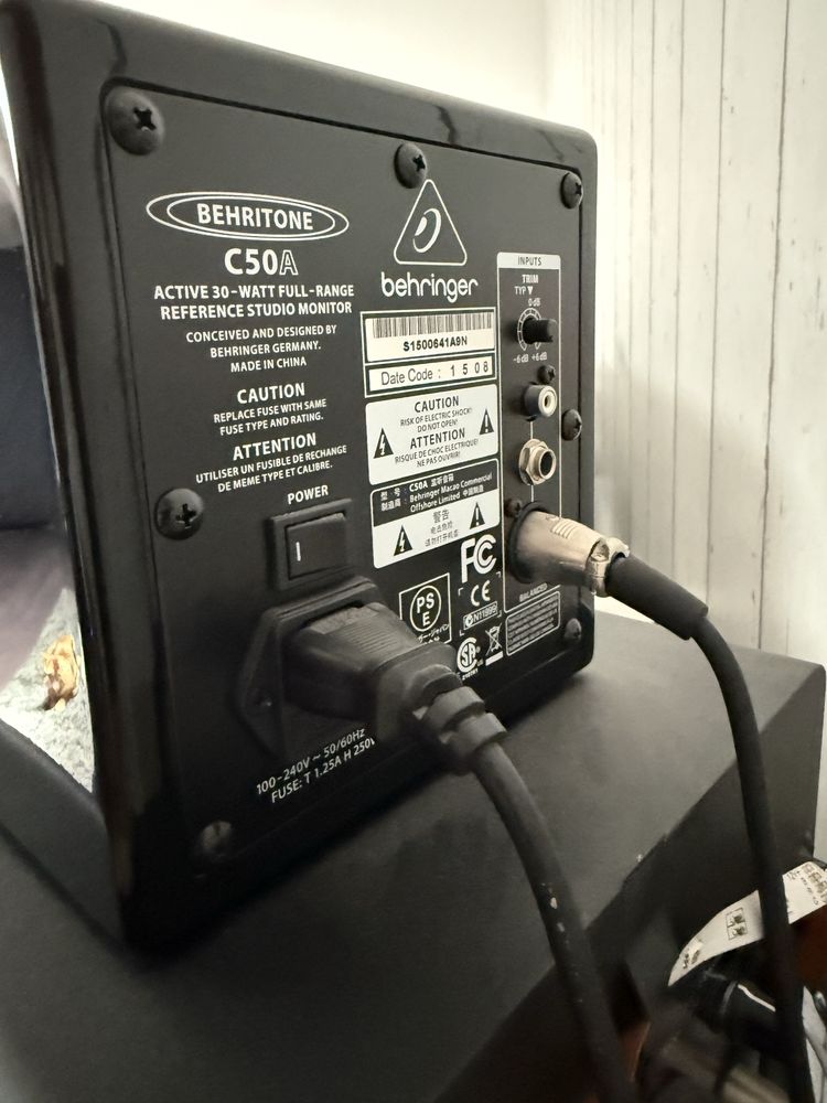 Colunas Behritone C50A - Par
