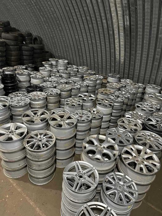 великий склад дисків 5 120 r16 на bmw
