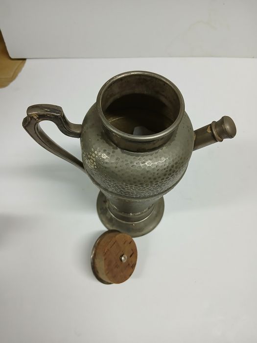 Cocktail Shaker Art Deco c/ caixa de música