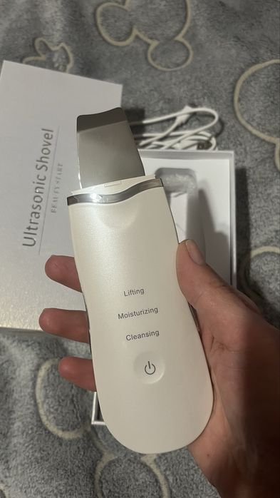 Ультразвуковий скрабер