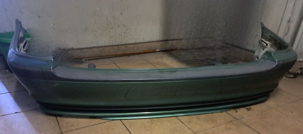 Zderzak tylni do bmw e46 sedan