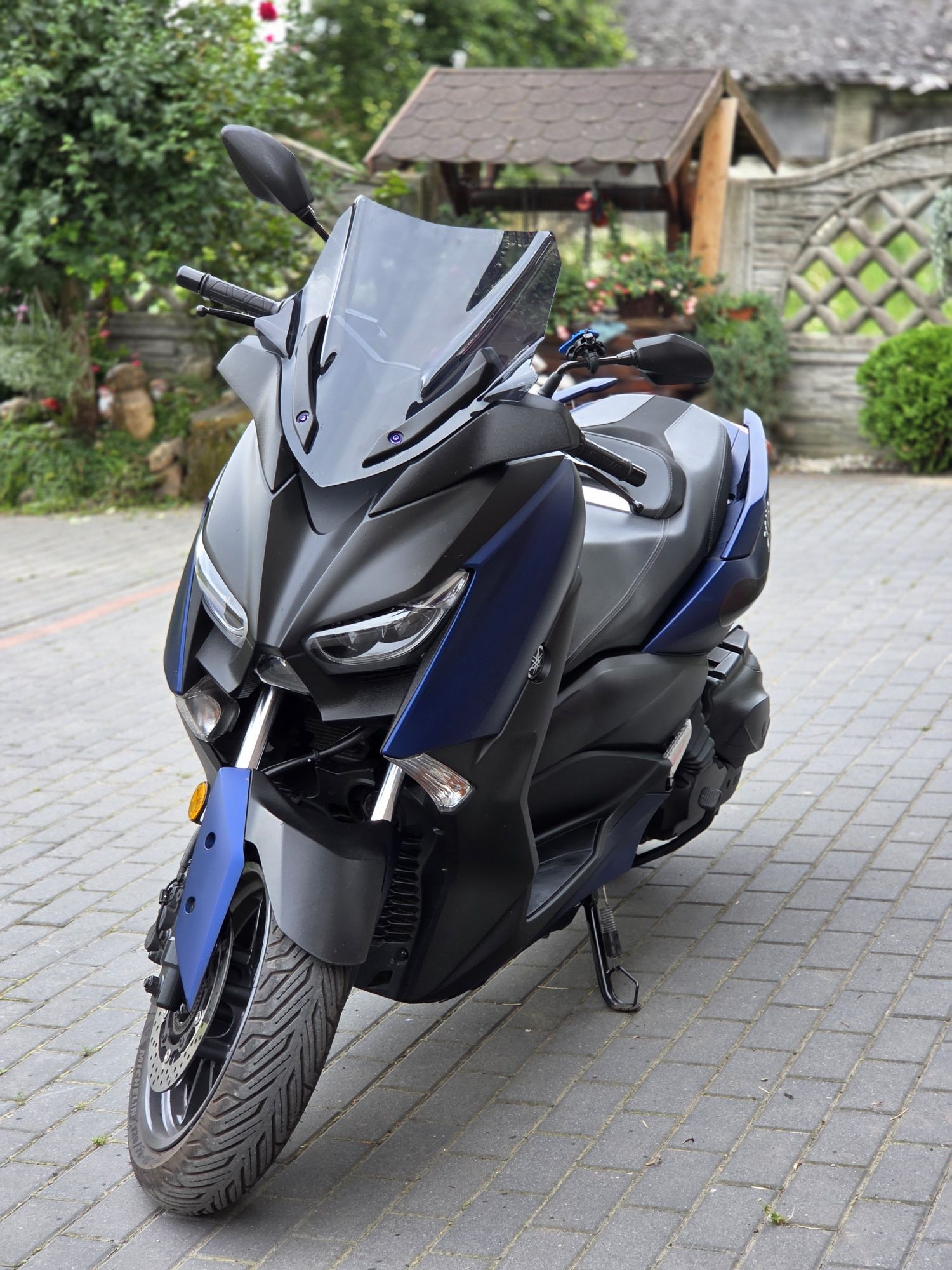Yamaha XMAX 400 Tech-Max, niebieska, stan idealny, okazja