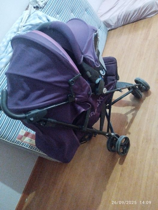 Vendo carrinho de bebe