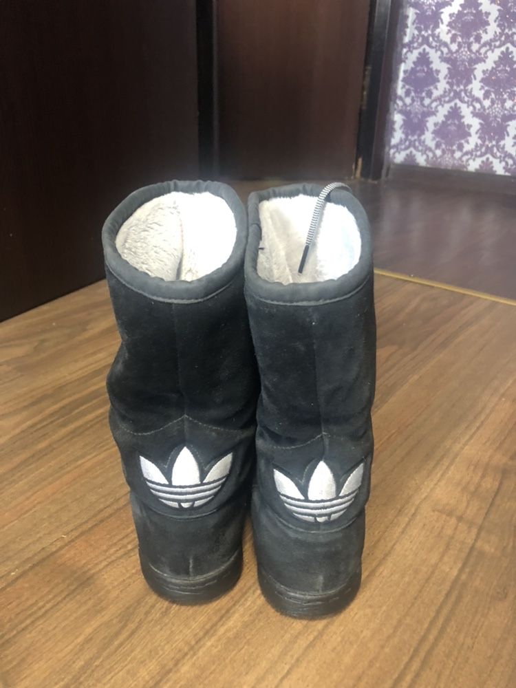 Ботинки adidas