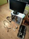 Zestaw komputerowy, komputer monitor klawiatura karta wifi USB