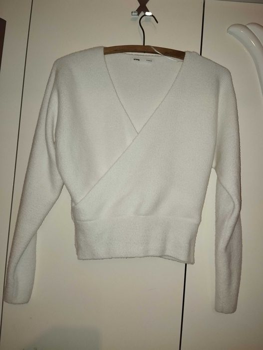 Komplet sweterkowy spódnica i sweter.