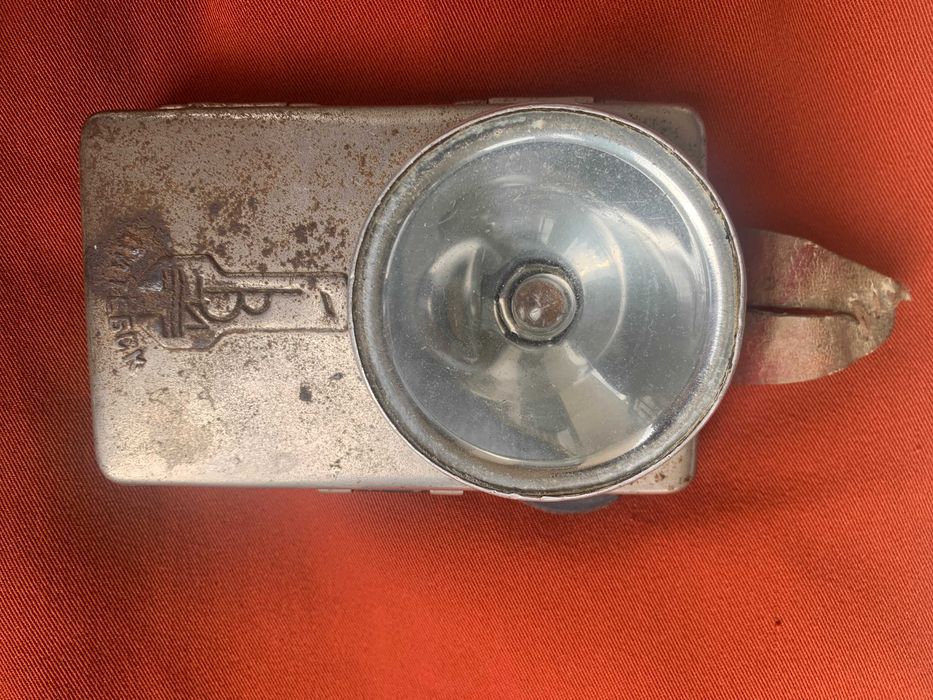 Stara sprawna płaska latarka ręczna kieszonkowa PRL Witebsk ZSRR