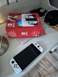 Nintendo Switch OLED bialy + Karta 256 GB + pokrowiec