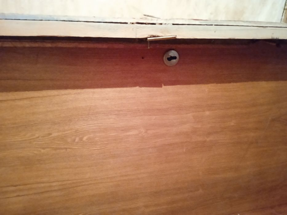 Двойні дерев'яні двері